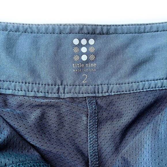 Title Nine Gray Swingtastic Skort 17" Size 2 Built-in Shorts Zip Pockets UPF 50+ - Picture 6 of 10